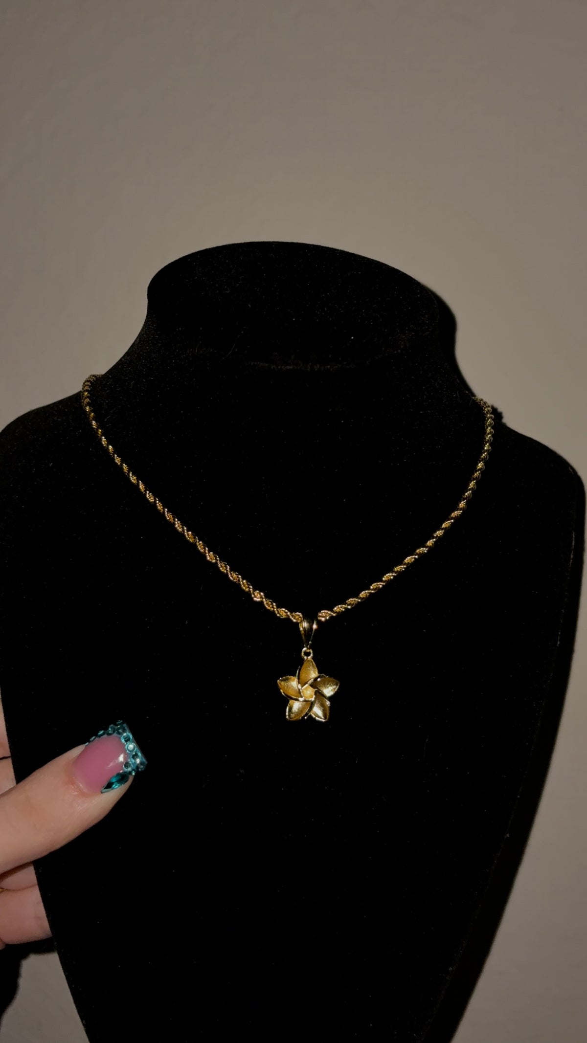 Hibiscus Rope Necklace